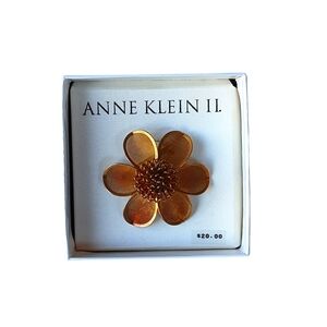 Anne Klein ll Gold Tone Floral Brooch Pin 2" Round in box